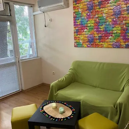 아파트 Central Cozy In 플로브디프