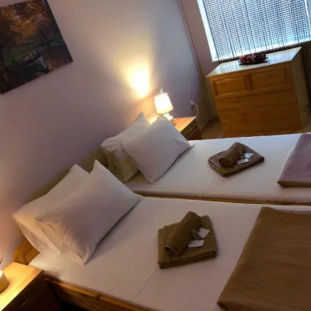 아파트 Central Cozy In *